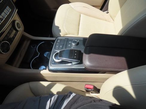 Used 2017 Mercedes-Benz GLE 350 4MATIC image 28