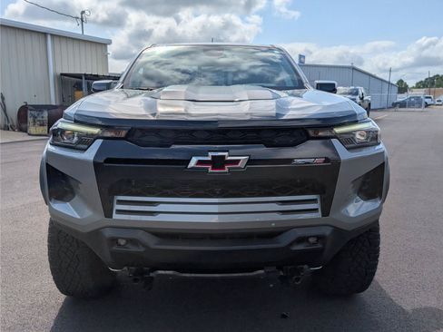 Used 2024 Chevrolet Colorado ZR2 w/ ZR2 Convenience Package III AWD/4WD image 8