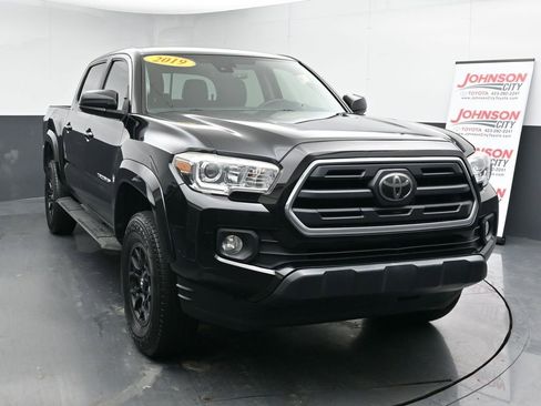 Used 2019 Toyota Tacoma SR5 image 3