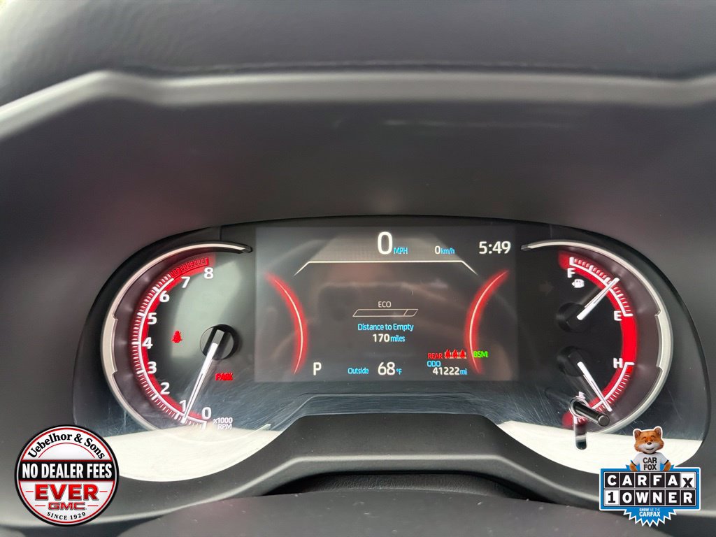Used 2025 Toyota RAV4 XLE FWD image 25