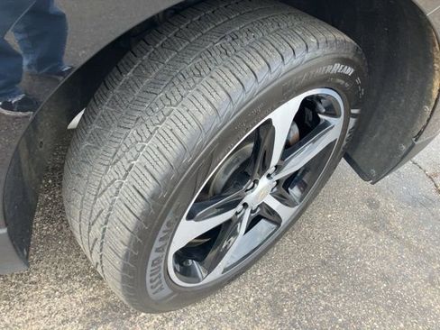 Used 2022 Chevrolet Equinox LT image 45