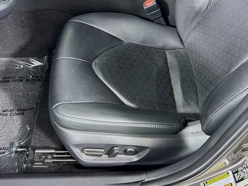 Certified 2018 Toyota Camry XSE FWD image 18
