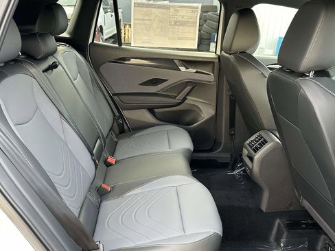 New 2026 Volkswagen Tiguan SE R-Line image 15