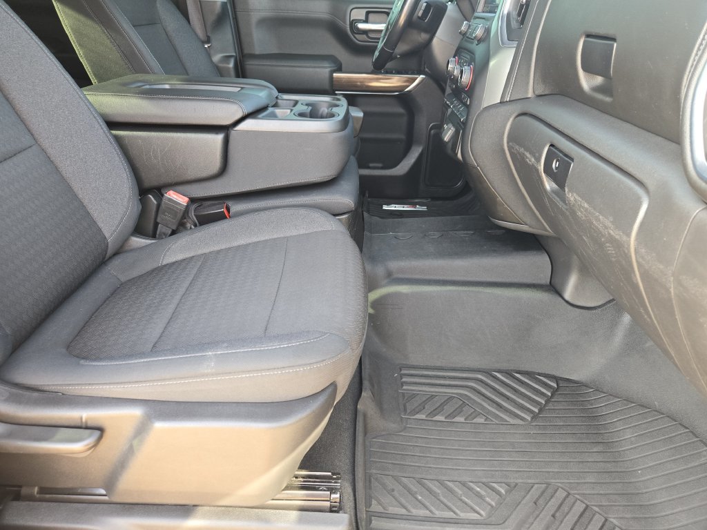 Used 2021 Chevrolet Silverado 1500 LT AWD/4WD image 9