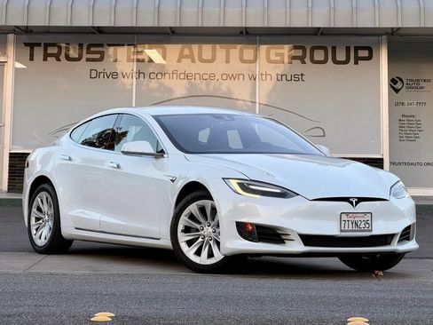 Used 2016 Tesla Model S 75 RWD image 2