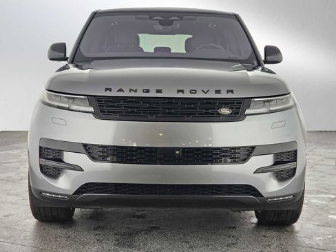 Used 2023 Land Rover Range Rover Sport SE image 8
