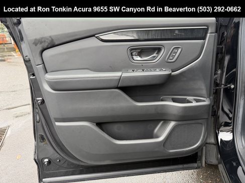 Used 2025 Honda Pilot Elite image 11