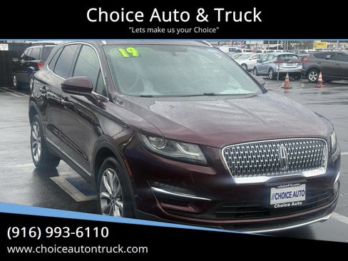 Used 2019 Lincoln MKC Select image 1