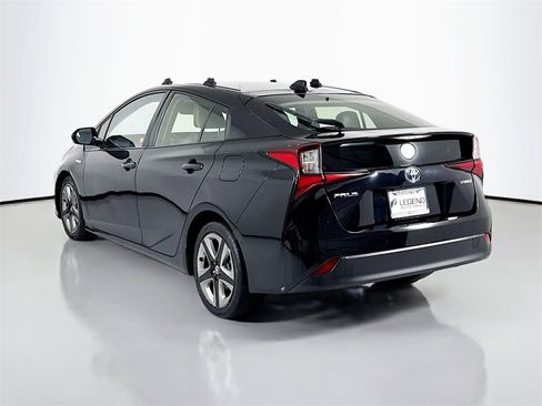 Used 2020 Toyota Prius XLE image 8