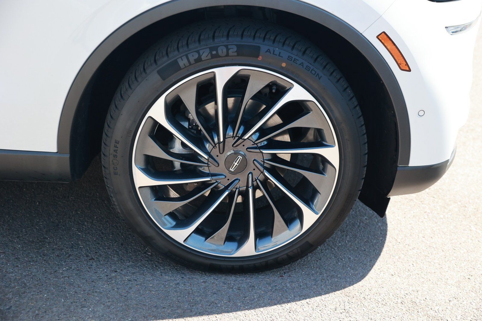 Used 2024 Lincoln Aviator Reserve w/ Equipment Group 201A AWD/4WD image 10