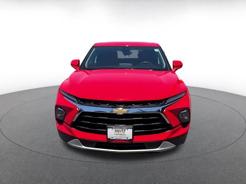 Used 2025 Chevrolet Blazer LT FWD image 4