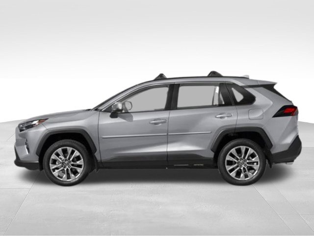 Used 2025 Toyota RAV4 XLE FWD image 36