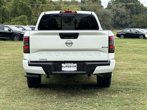 New 2026 Nissan Frontier SV image 4