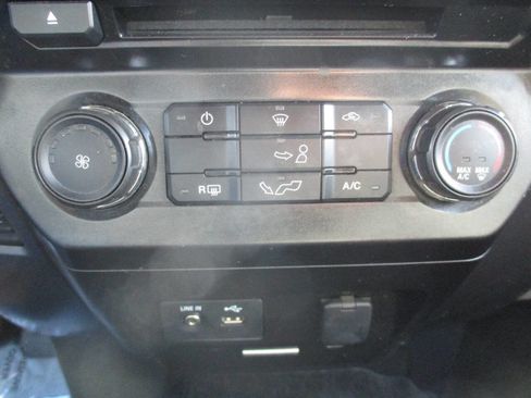 Used 2015 Ford F150 XLT w/ Equipment Group 301A Mid image 33