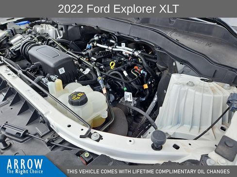 Used 2022 Ford Explorer XLT w/ Equipment Group 202A AWD/4WD image 15