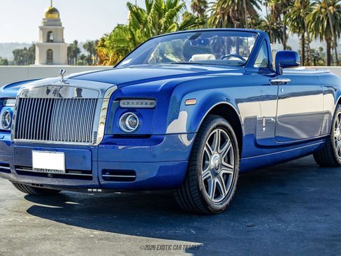Used 2010 Rolls-Royce Phantom Drophead Coupe RWD image 14