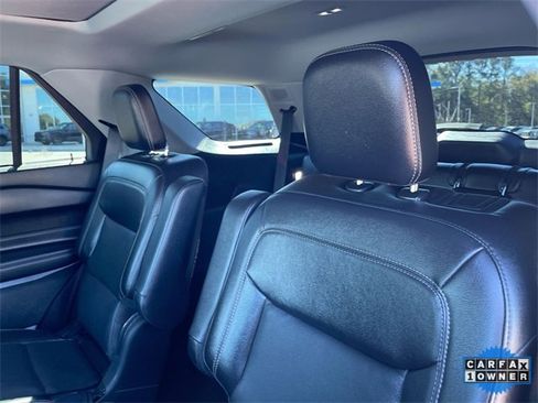 Used 2022 Ford Explorer Limited w/ Equipment Group 301A image 26