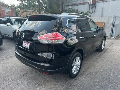 Used 2015 Nissan Rogue SV AWD/4WD image 4