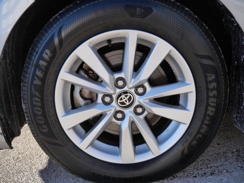 Certified 2025 Toyota Camry LE image 16