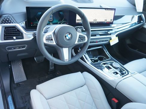 New 2026 BMW X7 xDrive40i w/ M Sport Package image 13