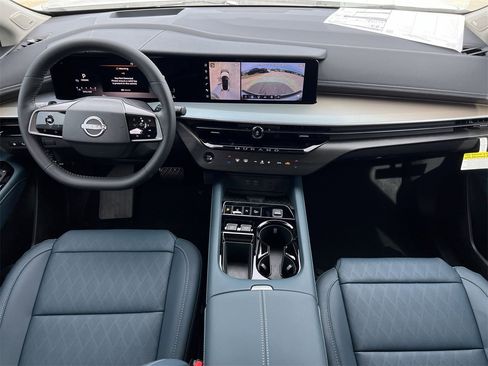 New 2026 Nissan Murano Platinum image 9