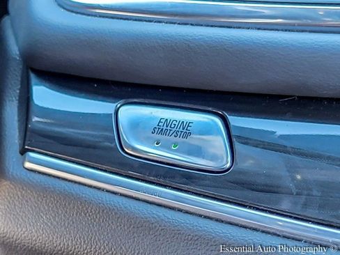 Used 2023 Buick Enclave Essence w/ Experience Buick Package image 19