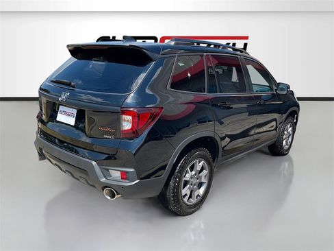 Used 2023 Honda Passport TrailSport image 7