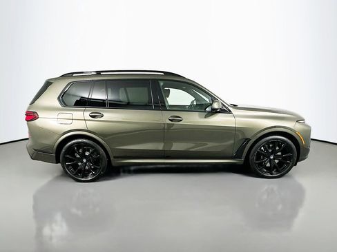 Certified 2024 BMW X7 xDrive40i w/ Executive Package AWD/4WD image 4