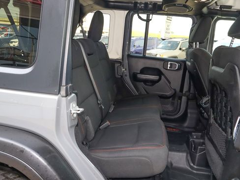 Used 2021 Jeep Wrangler Unlimited Rubicon image 25