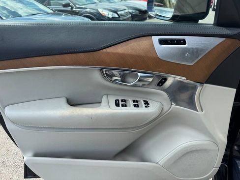 Used 2016 Volvo XC90 T6 Inscription image 9