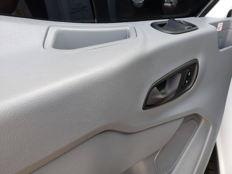 Used 2019 Ford Transit 150 130 Low Roof RWD image 23