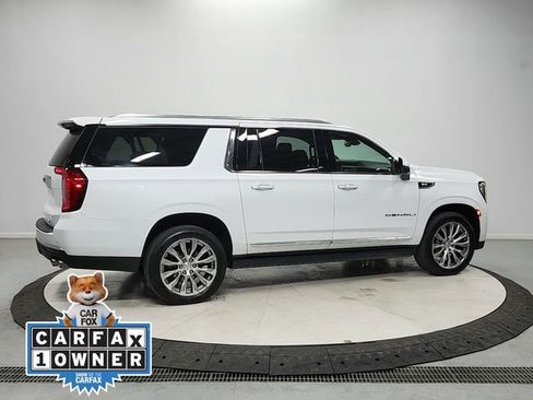 Used 2023 GMC Yukon XL Denali AWD/4WD image 7
