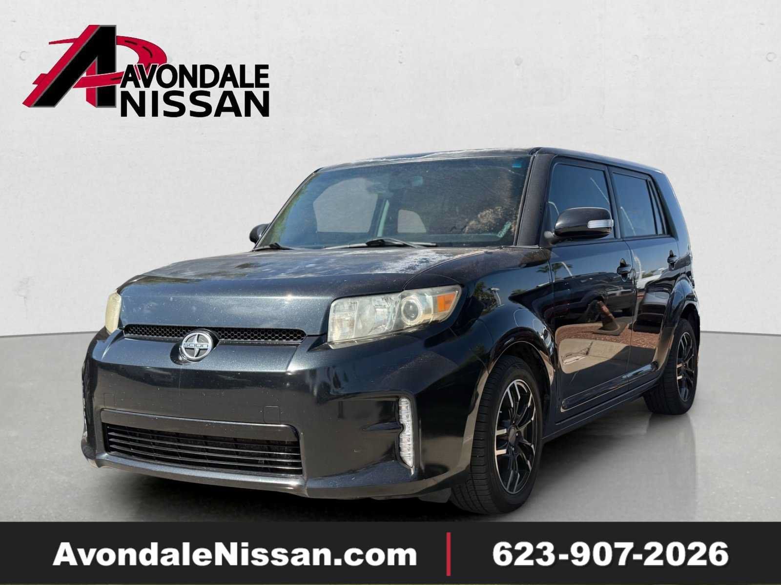 Used 2014 Scion xB FWD image 1