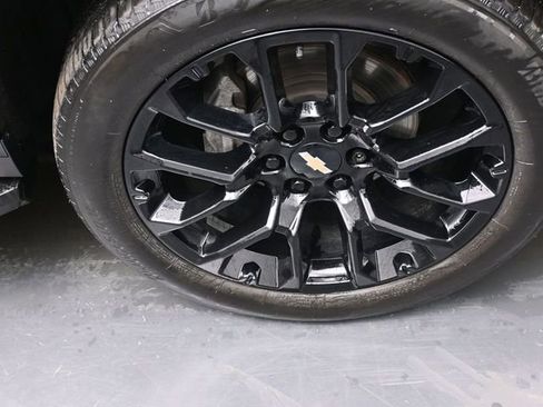 Used 2023 Chevrolet Tahoe LT w/ LT Signature Package image 27