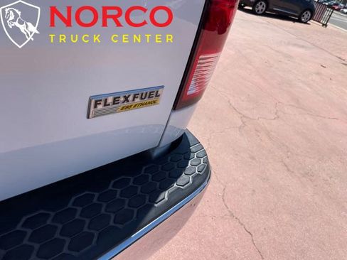 Used 2017 RAM 1500 Classic SLT image 8