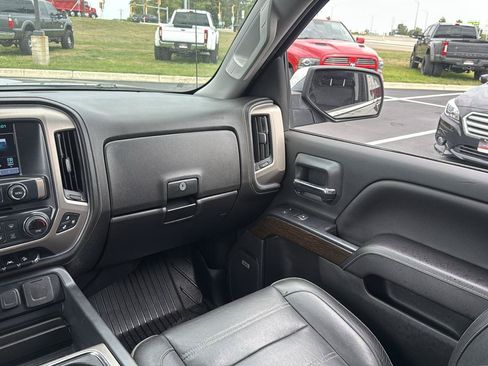 Used 2018 GMC Sierra 1500 Denali AWD/4WD image 26