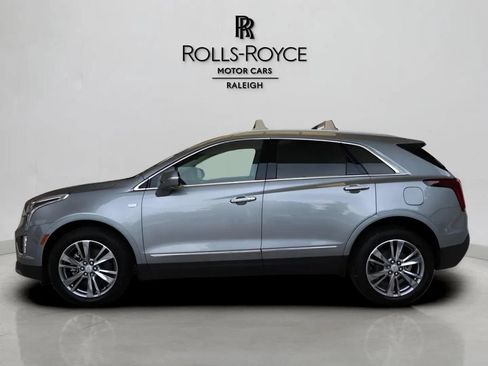Used 2025 Cadillac XT5 Premium Luxury w/ Technology Package FWD image 8