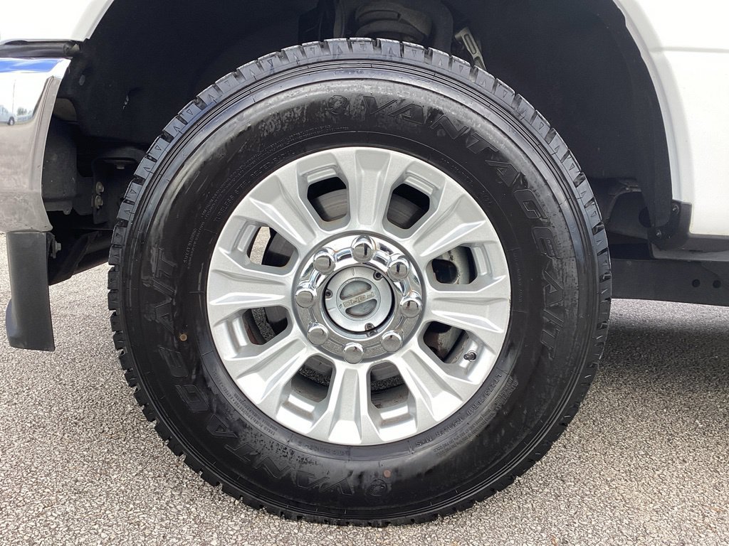 Used 2020 Ford F250 XL w/ STX Appearance Package AWD/4WD image 25
