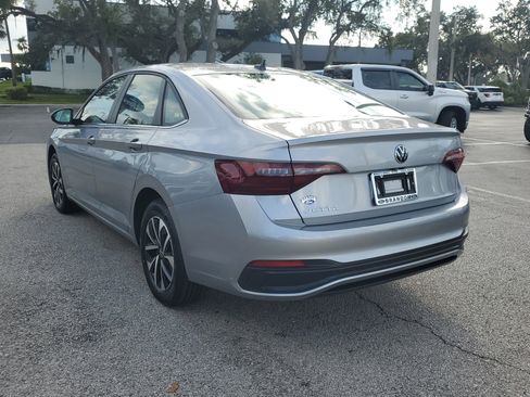 Used 2024 Volkswagen Jetta S image 7