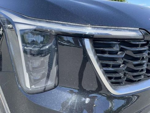 Certified 2024 Kia Sorento S FWD image 8