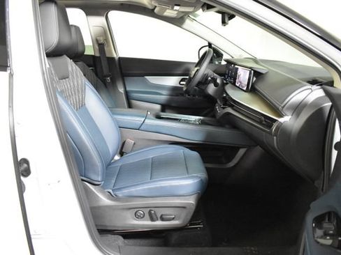 Certified 2026 Nissan Murano Platinum w/ Cargo Package AWD/4WD image 40