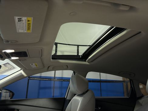 Used 2023 Honda Accord Touring image 29