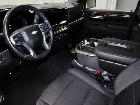 Used 2023 Chevrolet Silverado 1500 LT AWD/4WD image 23