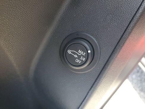 Used 2024 Chevrolet Equinox LT FWD image 13