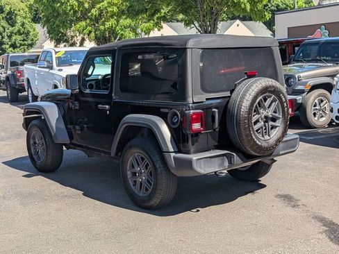 Used 2024 Jeep Wrangler Sport AWD/4WD image 5