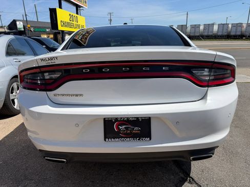 Used 2015 Dodge Charger SE w/ Popular Equipment Group image 4