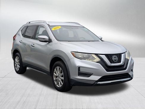 Used 2018 Nissan Rogue SV AWD/4WD image 7