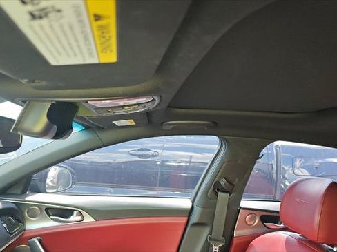 Used 2018 Kia Stinger GT1 RWD image 14