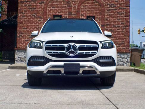 Used 2023 Mercedes-Benz GLS 450 4MATIC image 2