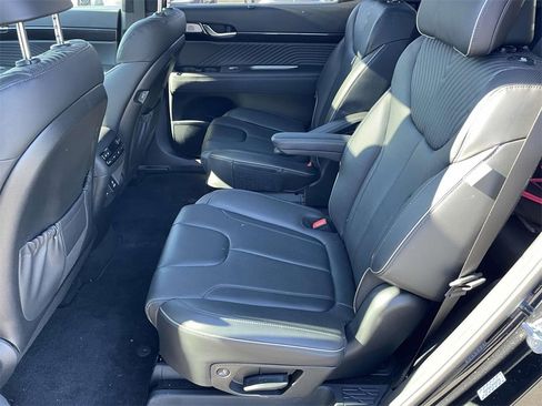 Used 2023 Hyundai Palisade Calligraphy image 11